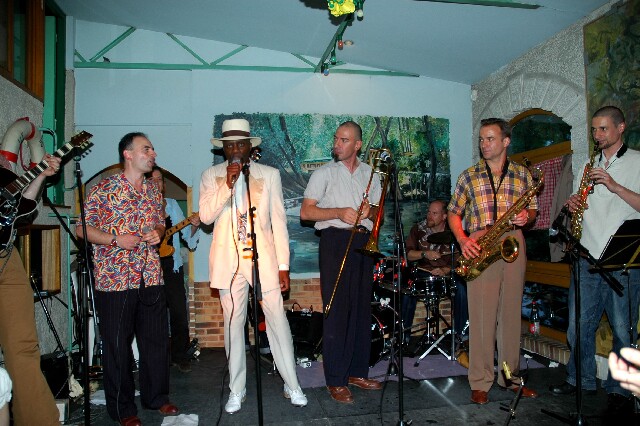 min 2006 05 14 guinguette mp 343